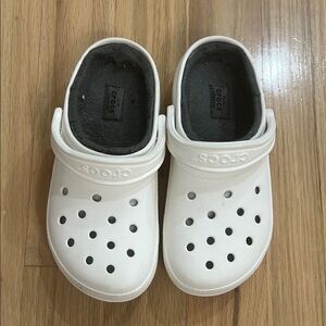 CROCS White Slippers Classic Design Ventilated